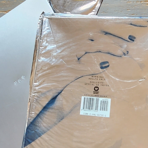 MADONNA SEX BOOK WITH CD - Picture 11 of 16